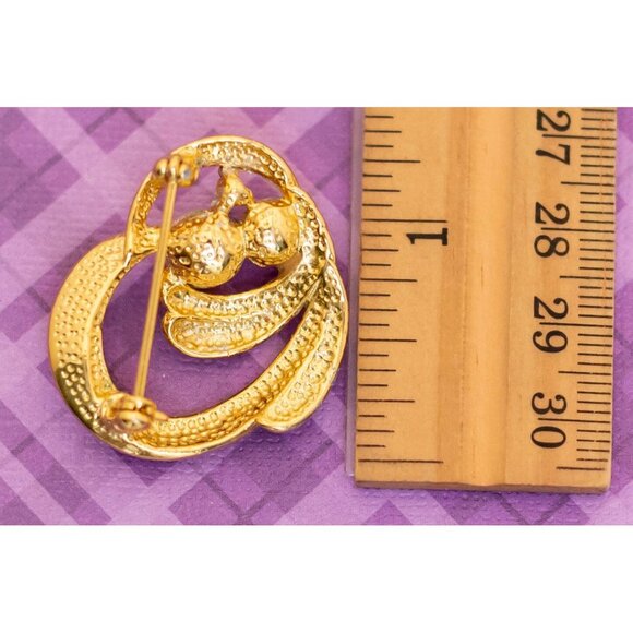 Vintge Multi Rings Faux Pearls Gold Tone Brooch - V13 - Picture 2 of 2